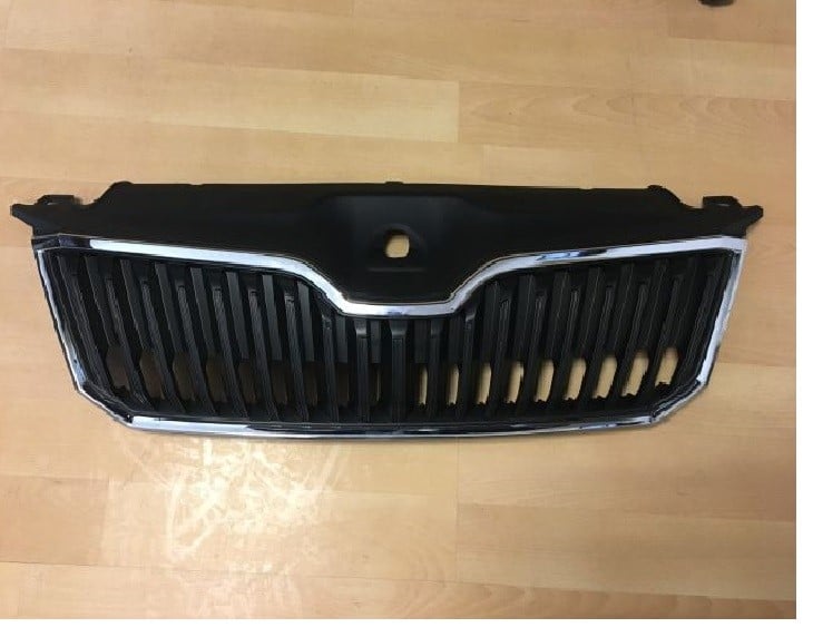 org_636542920021197264 Skoda Ön Panjur (Nikelaj Çizgili) Superb (2015 ve Sonrası) - Görsel 1