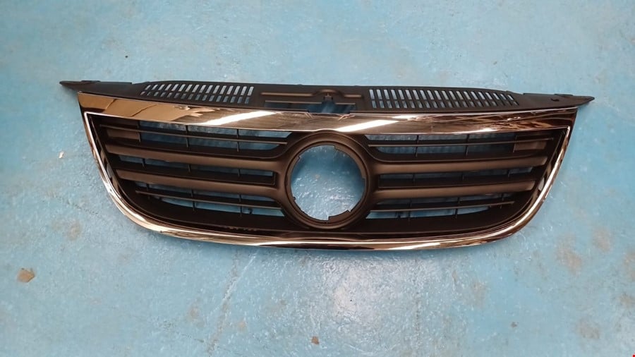 org_638726239111616052 Volkswagen Ön Panjur (Krom Çerçeve İçi Siyah) Tiguan (2009 ve Sonrası) - Görsel 1